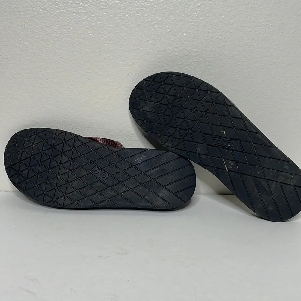 Teva Mens‎ Slippers sz 11 Black/Red